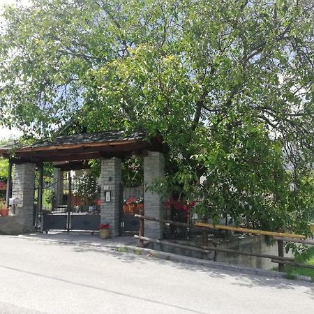 La Taverna Di Elide Aymavilles Zewnętrze zdjęcie