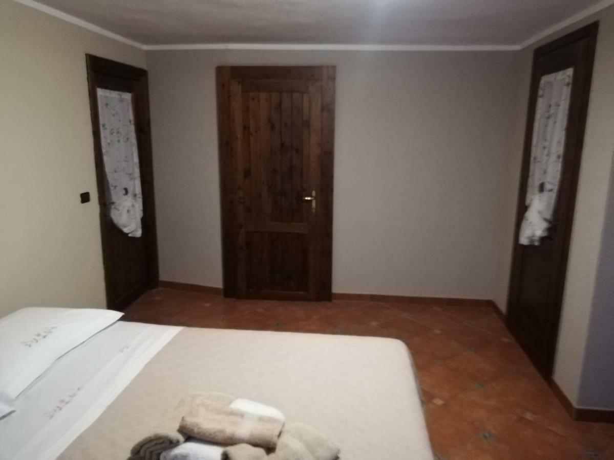 La Taverna Di Elide Aymavilles Zewnętrze zdjęcie