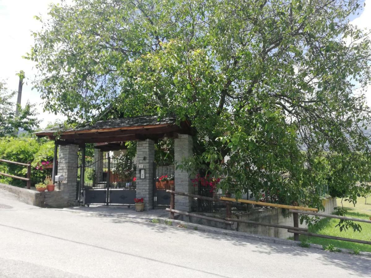 La Taverna Di Elide Aymavilles Zewnętrze zdjęcie